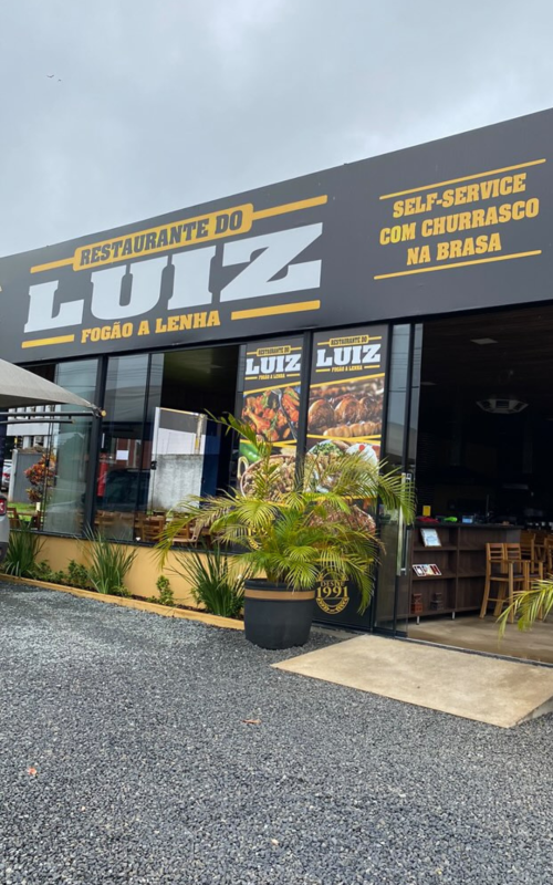 Fachada do Restaurante do Luiz em Caldas Novas, próximo ao Serra Verde.